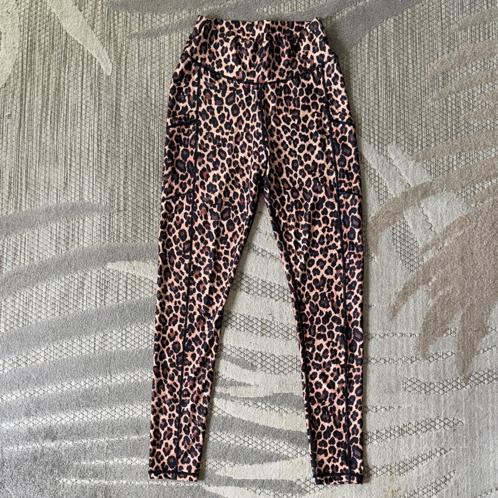 Women’s Leopard Print Leggings